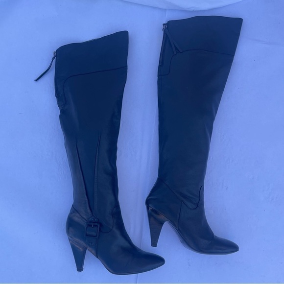 GUESS Black Genuine Leather Over The Knee Heeled Boots size 8.5 - Picture 4 of 16